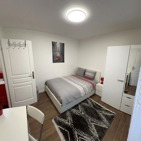 2 Pieces Proche Du Centre Paris 15 Min Appartement Rosny-sous-Bois Buitenkant foto