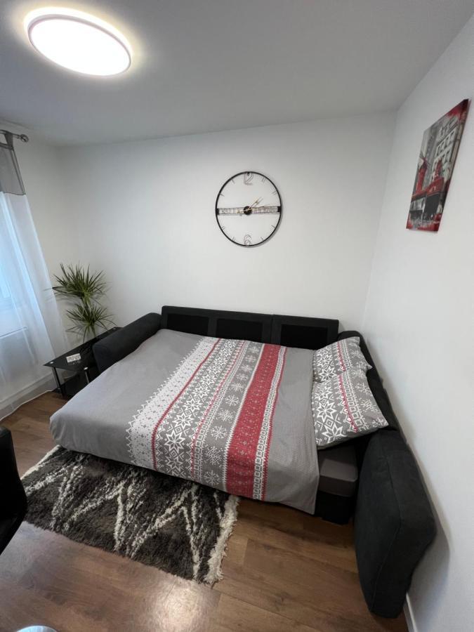 2 Pieces Proche Du Centre Paris 15 Min Appartement Rosny-sous-Bois Buitenkant foto